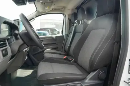 Photo 17 Volkswagen Transporter  VAN L1H1 2.0 TDI 150 BVA8