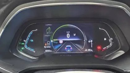 Photo 37 Renault Captur  E-Tech hybride 145