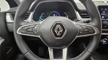 Photo 38 Renault Captur  E-Tech hybride 145