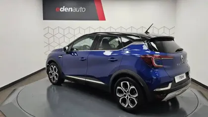 Photo 8 Renault Captur  E-Tech hybride 145