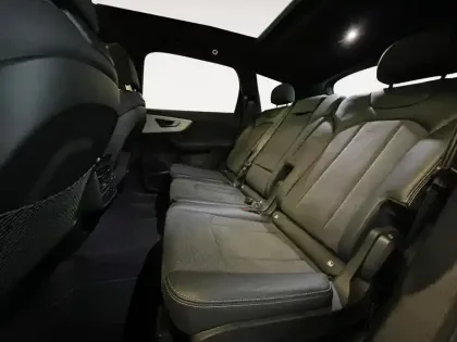 Photo 83 Audi Q7  60 TFSI e 462 Tiptronic 8 Quattro