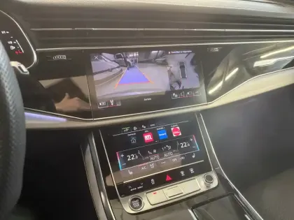 Photo 57 Audi Q7  60 TFSI e 462 Tiptronic 8 Quattro
