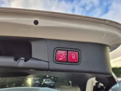 Photo 8 Mercedes Classe B  180 d 7G-DCT