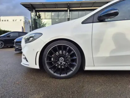 Photo 3 Mercedes Classe B  180 d 7G-DCT