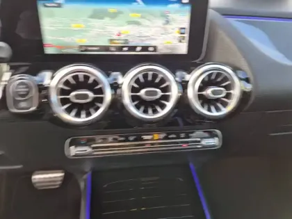 Photo 18 Mercedes Classe B  180 d 7G-DCT