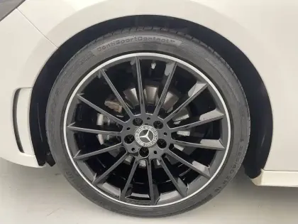 Photo 39 Mercedes Classe B  180 d 7G-DCT