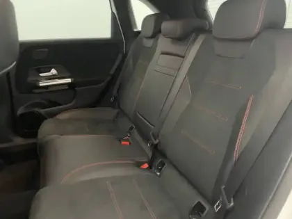 Photo 37 Mercedes Classe B  180 d 7G-DCT