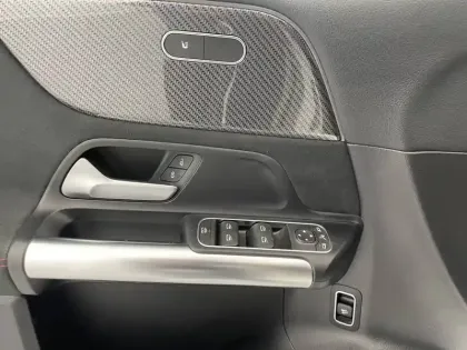 Photo 48 Mercedes Classe B  180 d 7G-DCT