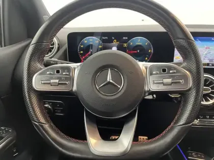 Photo 44 Mercedes Classe B  180 d 7G-DCT