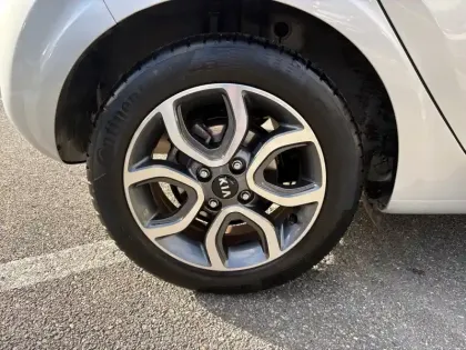 Photo 16 Kia Picanto  1.0 essence MPi 67 ch BVM5