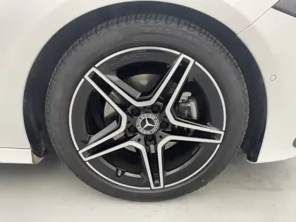 Photo 12 Mercedes Classe A  200 7G-DCT