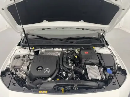 Photo 19 Mercedes Classe A  200 7G-DCT