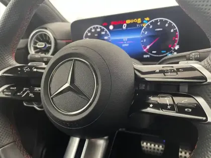 Photo 23 Mercedes Classe A  200 7G-DCT