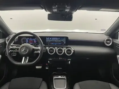 Photo 28 Mercedes Classe A  200 7G-DCT