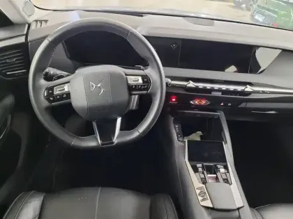 Photo 5 DS DS 4  PureTech 130 EAT8