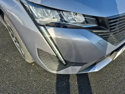 Photo 15 Peugeot 308  SW Hybrid 136 e-DCS6