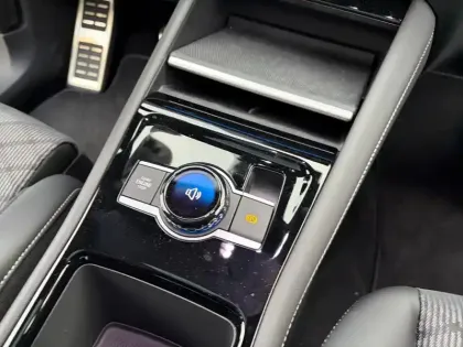 Photo 15 Volkswagen Tiguan  1.5 eTSI 150ch DSG7