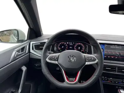 Photo 10 Volkswagen Polo  2.0 TSI 207 S&S DSG7