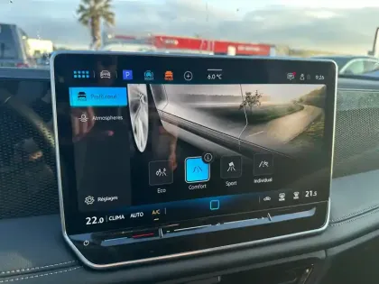 Photo 19 Volkswagen Tiguan  1.5 eTSI 131ch DSG7