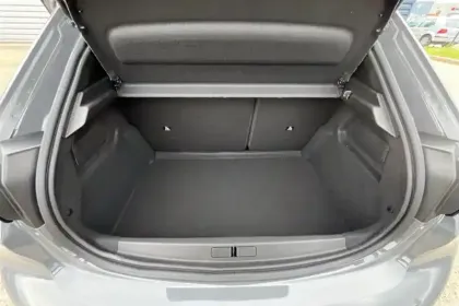 Photo 30 Peugeot 208  Hybrid 110 e-DCS6