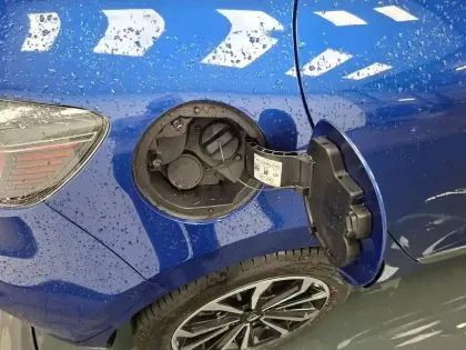 Photo 16 Renault Clio  Eco-G 100 ch GSR2