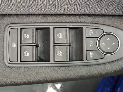 Photo 30 Renault Clio  Eco-G 100 ch GSR2