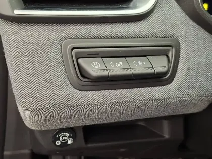 Photo 31 Renault Clio  Eco-G 100 ch GSR2