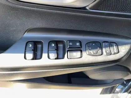 Photo 12 Hyundai Kona  Electrique 39 kWh - 136 ch