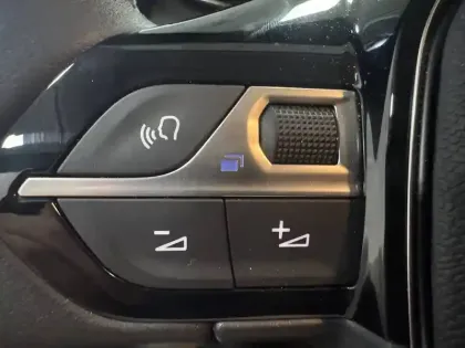 Photo 20 Peugeot 208  PureTech 100 S&S BVM6