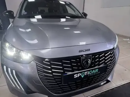 Photo 30 Peugeot 208  PureTech 100 S&S BVM6