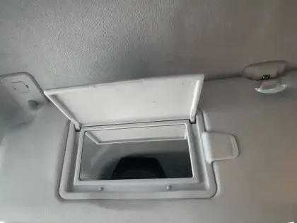 Photo 18 Peugeot 208  PureTech 100 S&S BVM6