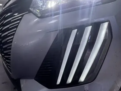 Photo 28 Peugeot 208  PureTech 100 S&S BVM6