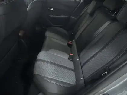 Photo 6 Peugeot 208  PureTech 100 S&S BVM6