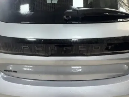 Photo 3 Peugeot 208  PureTech 100 S&S BVM6