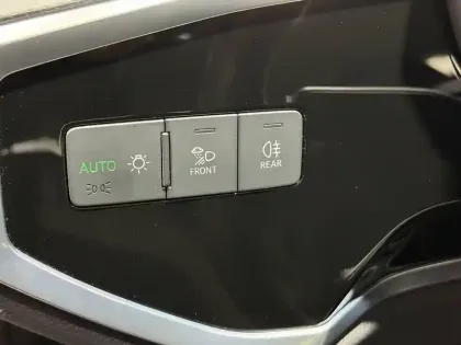 Photo 71 Audi Q3  35 TFSI 150 ch S tronic 7