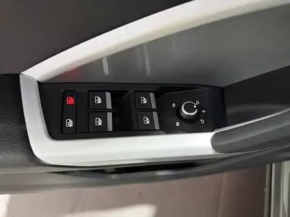 Photo 14 Audi Q3  35 TFSI 150 ch S tronic 7