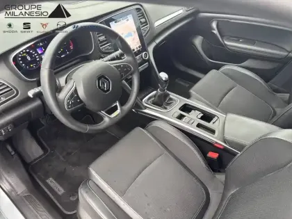 Photo 12 Renault Megane Mégane IV Berline TCe 140 FAP - 21N