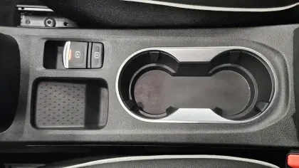 Photo 29 Renault Captur  Blue dCi 95