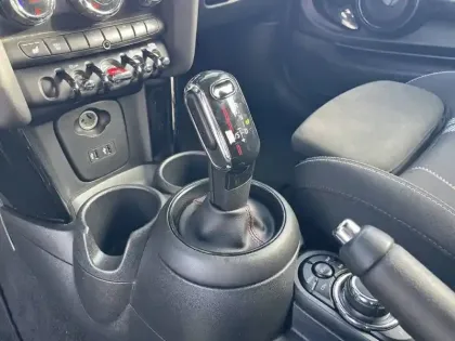 Photo 21 Mini Mini Cabriolet Cooper S 192 ch BVA7