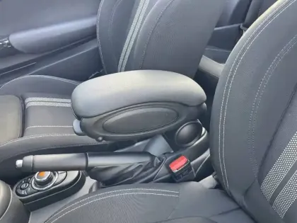 Photo 20 Mini Mini Cabriolet Cooper S 192 ch BVA7