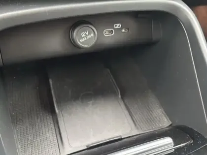 Photo 27 Volvo C40  Recharge 238 ch 1EDT