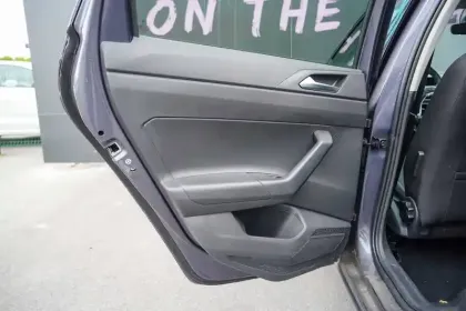 Photo 17 Volkswagen Polo  1.0 TSI 95 S&S DSG7