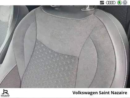 Photo 10 Volkswagen T-roc  1.5 eTSI EVO2 Hybrid 150 ch DSG7