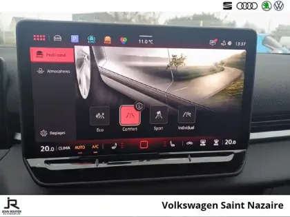 Photo 14 Volkswagen T-roc  1.5 eTSI EVO2 Hybrid 150 ch DSG7