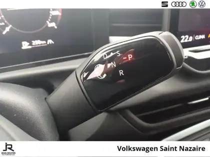 Photo 16 Volkswagen T-roc  1.5 eTSI EVO2 Hybrid 150 ch DSG7