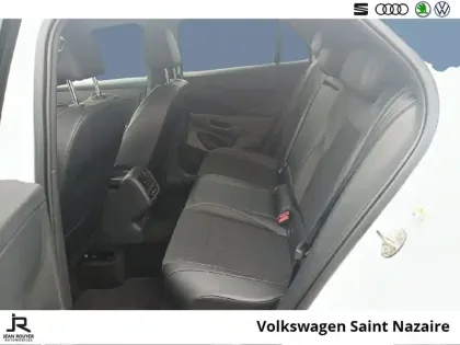 Photo 17 Volkswagen T-roc  1.5 eTSI EVO2 Hybrid 150 ch DSG7