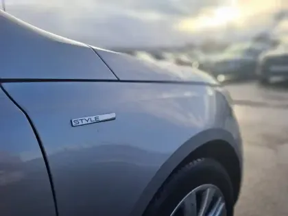 Photo 15 Peugeot 308  PureTech 110ch S&S BVM6