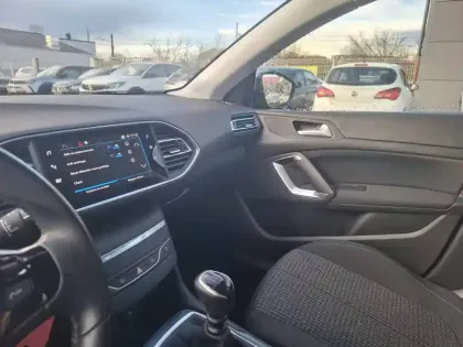 Photo 25 Peugeot 308  PureTech 110ch S&S BVM6