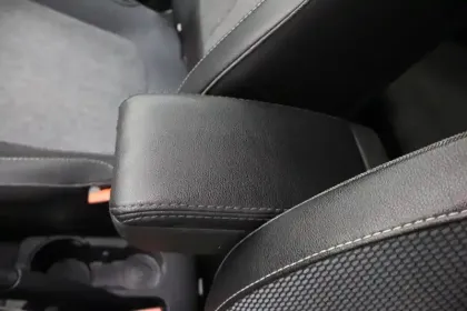 Photo 19 Renault Captur  TCe 130 FAP