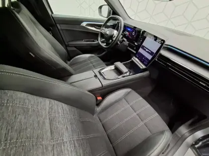 Photo 26 Renault Austral  E-Tech hybrid 200